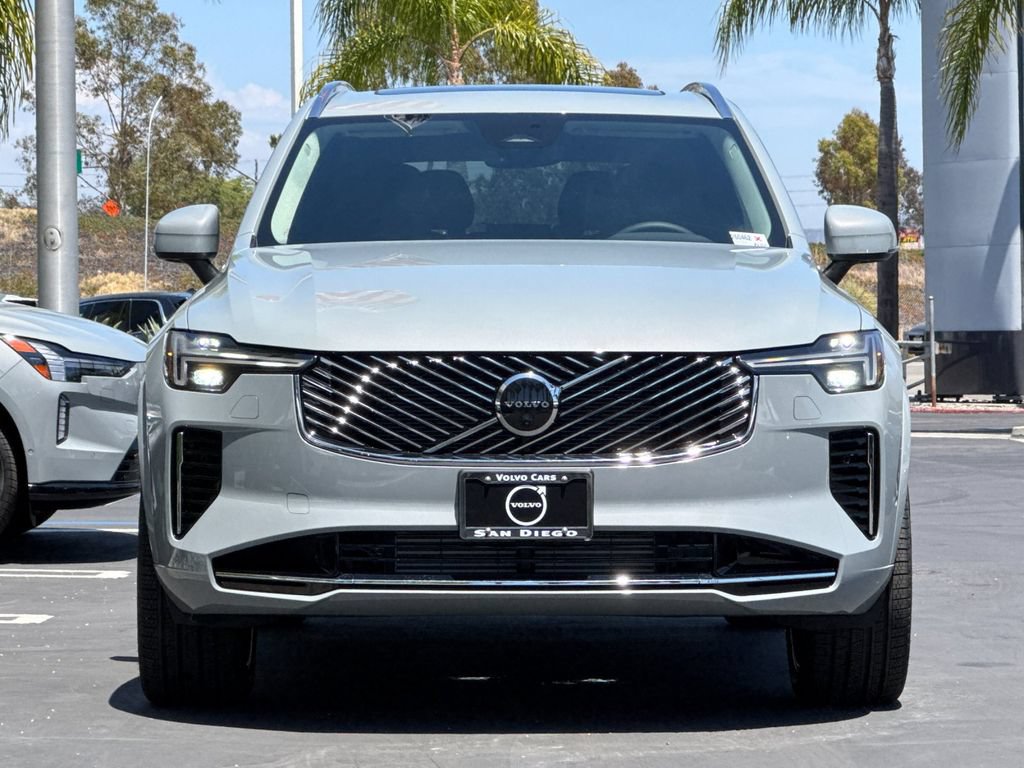 New 2026 Volvo XC90 T8 Plus AWD/4WD image 8