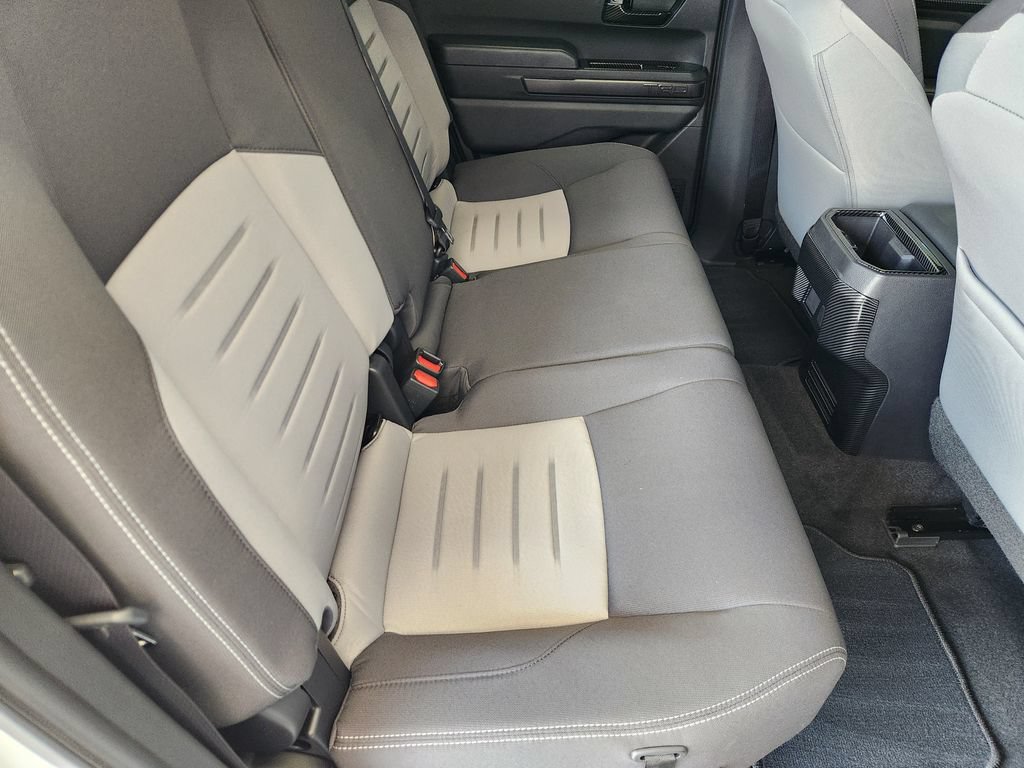 Used 2024 Toyota Tacoma TRD Sport AWD/4WD image 31