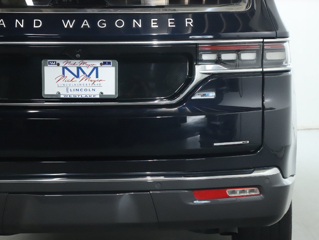 Used 2022 Jeep Grand Wagoneer Series III AWD/4WD image 49