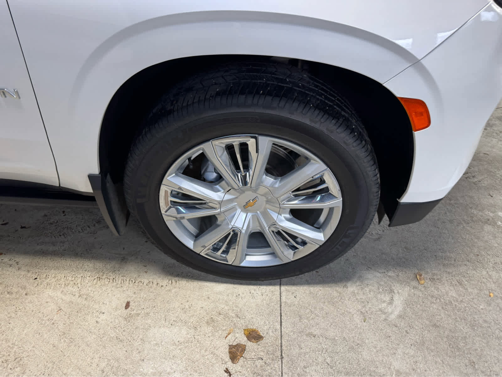 Certified 2023 Chevrolet Suburban High Country image 7