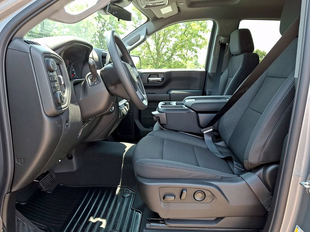 New 2026 Chevrolet Silverado 1500 Custom AWD/4WD image 9