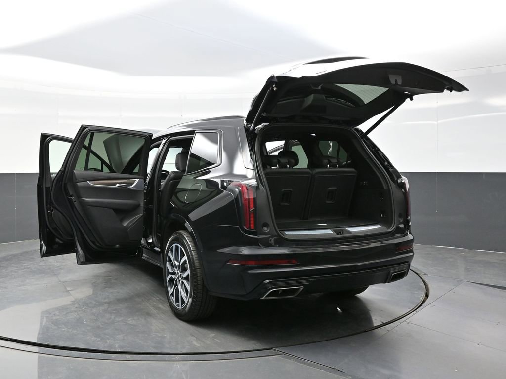 Certified 2025 Cadillac XT6 Sport w/ Platinum Package AWD/4WD image 40