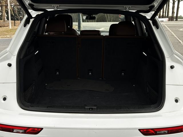 Used 2019 Audi Q5 2.0T Premium w/ Convenience Package image 32