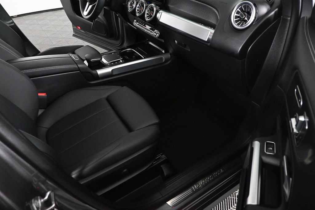 Certified 2023 Mercedes-Benz GLB 250 image 22