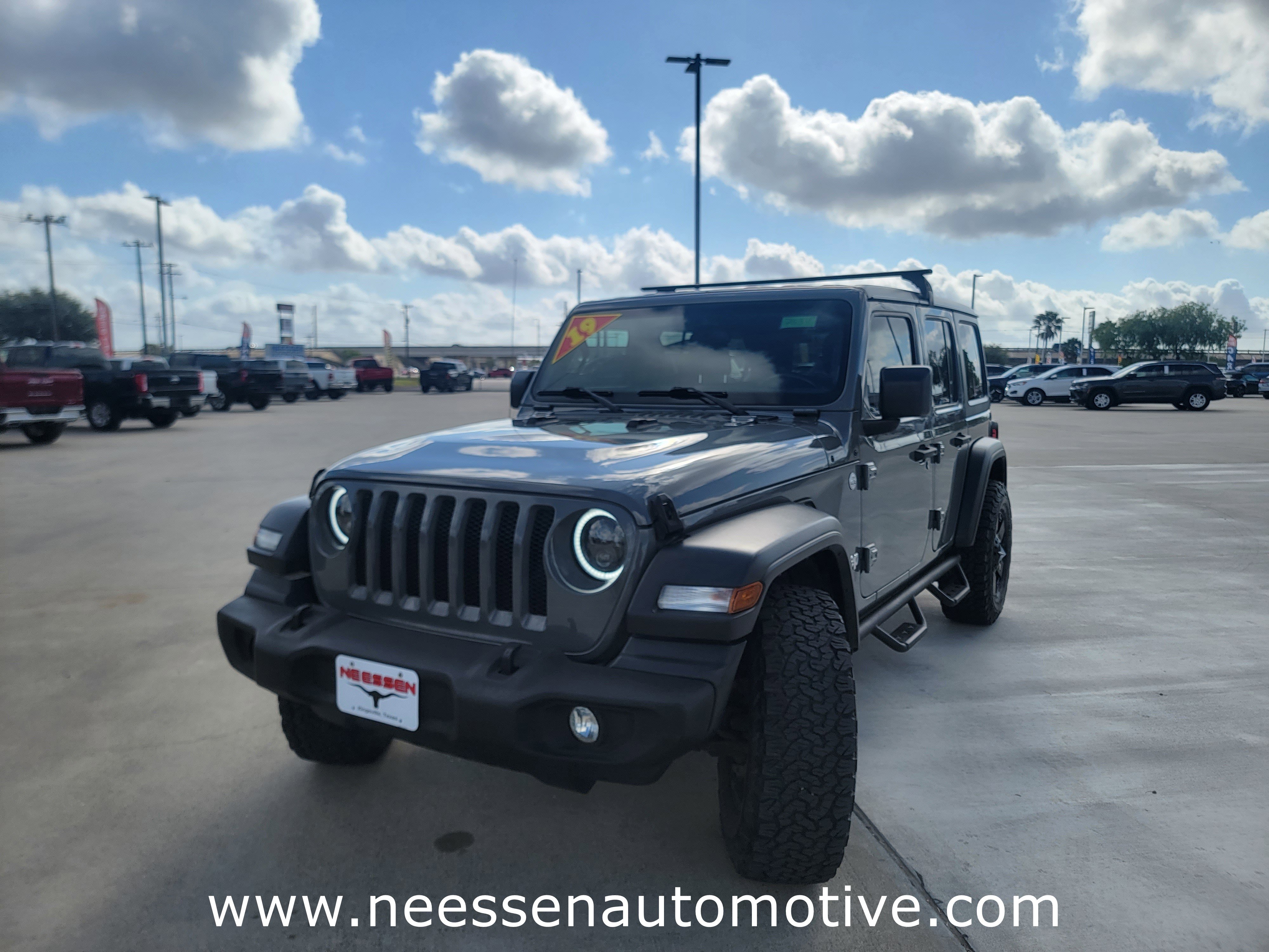 Used 2019 Jeep Wrangler Unlimited Sport S image 3