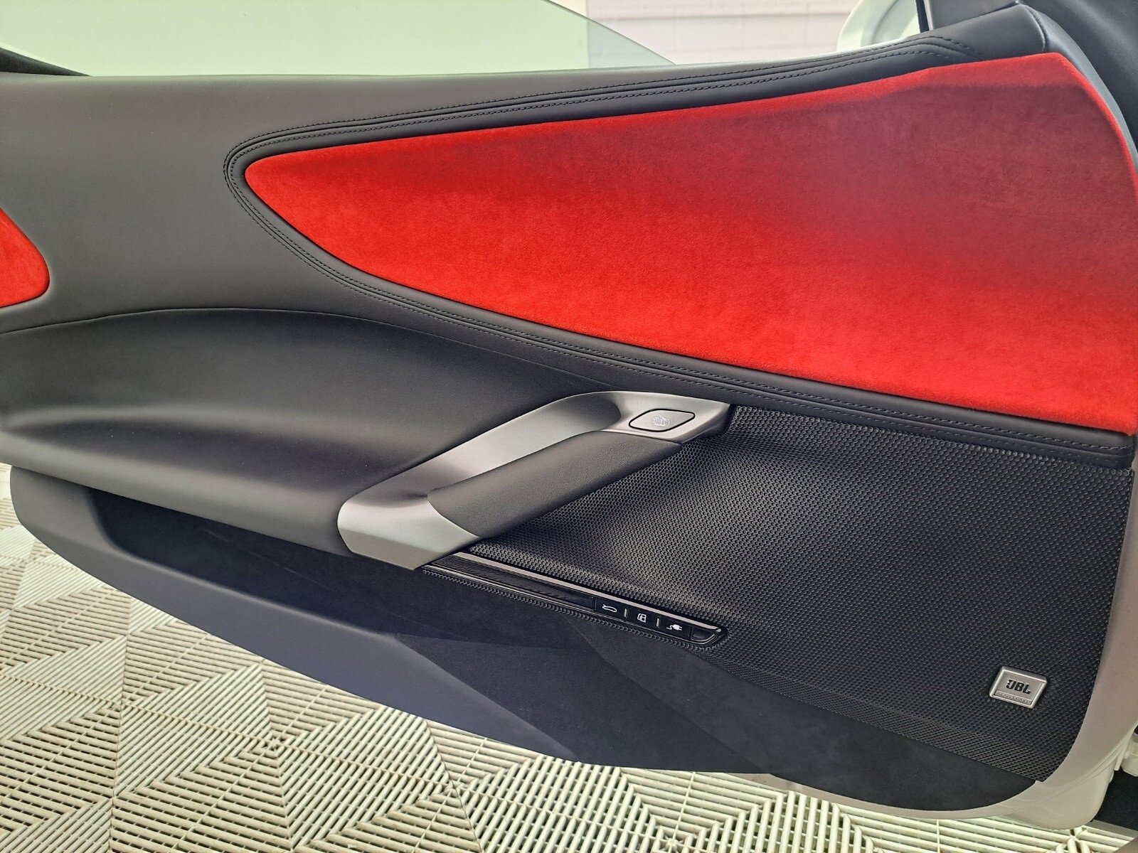 Certified 2024 Ferrari SF90 Spider image 19
