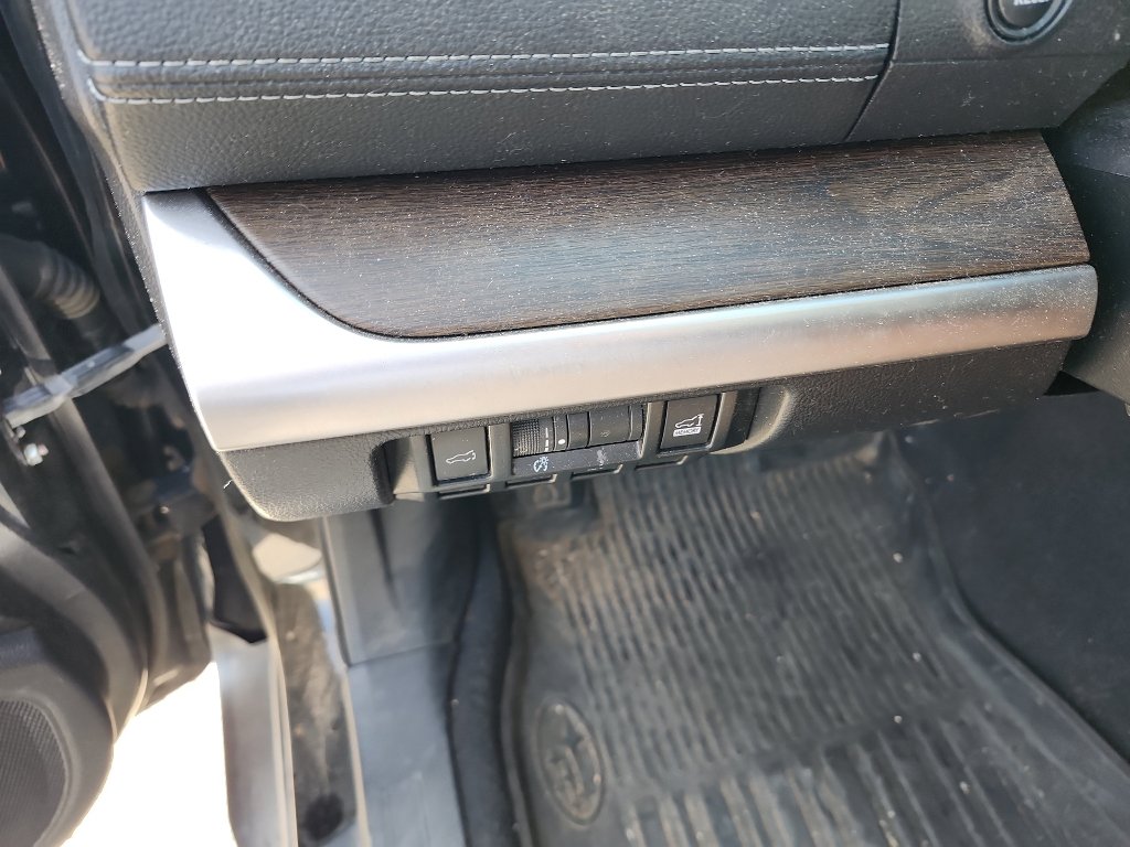 Used 2019 Subaru Outback 2.5i Touring w/ Protection Package #1 AWD/4WD image 24