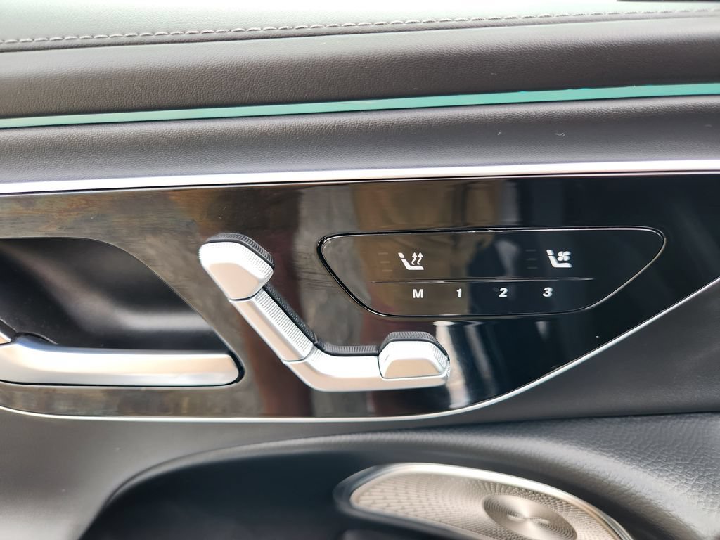 Certified 2025 Mercedes-Benz E 53 AMG e 4MATIC Sedan image 18