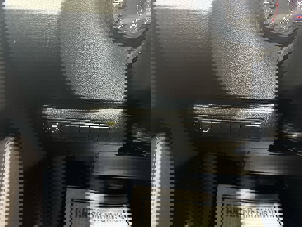 Used 2025 Toyota Corolla LE w/ LE Premium Package image 17