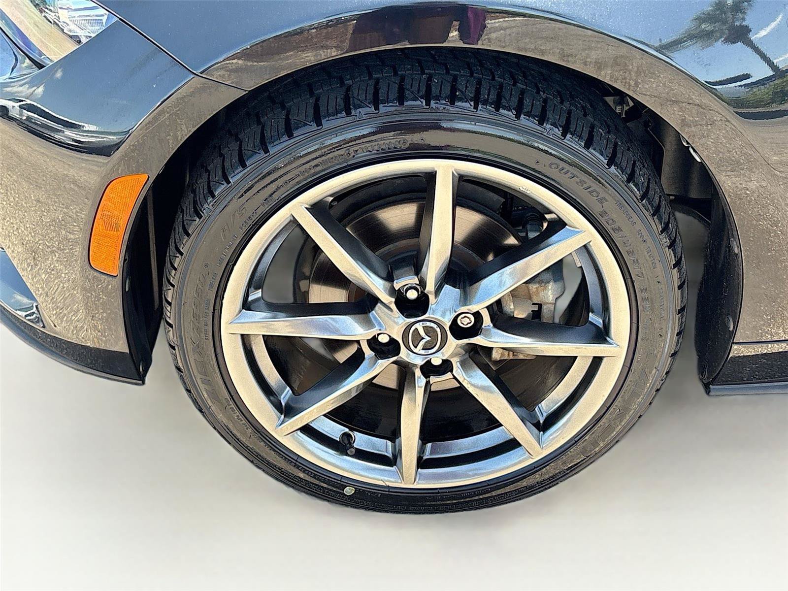 Used 2023 MAZDA MX-5 Miata Grand Touring RWD image 25