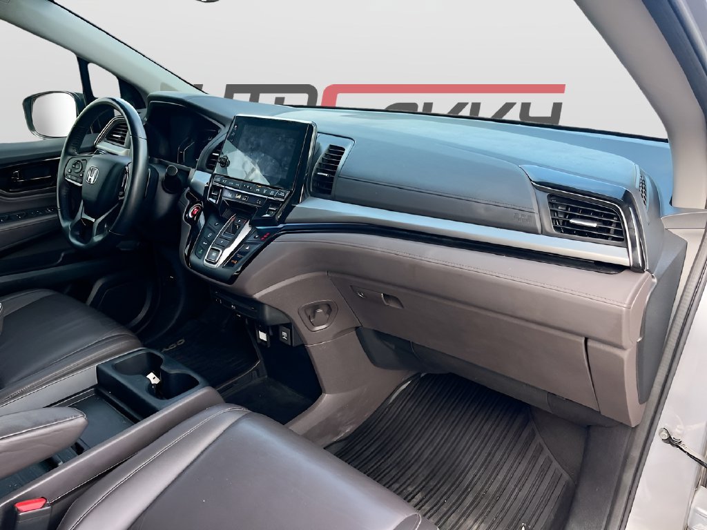 Used 2023 Honda Odyssey Touring image 32