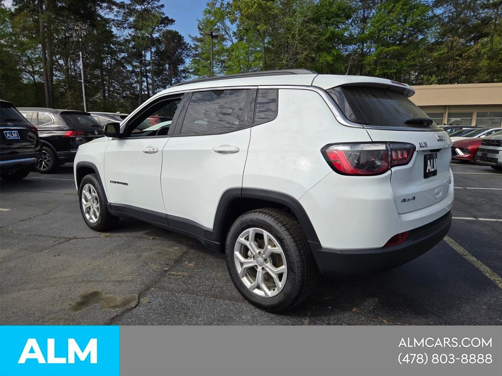 Used 2024 Jeep Compass Latitude image 7