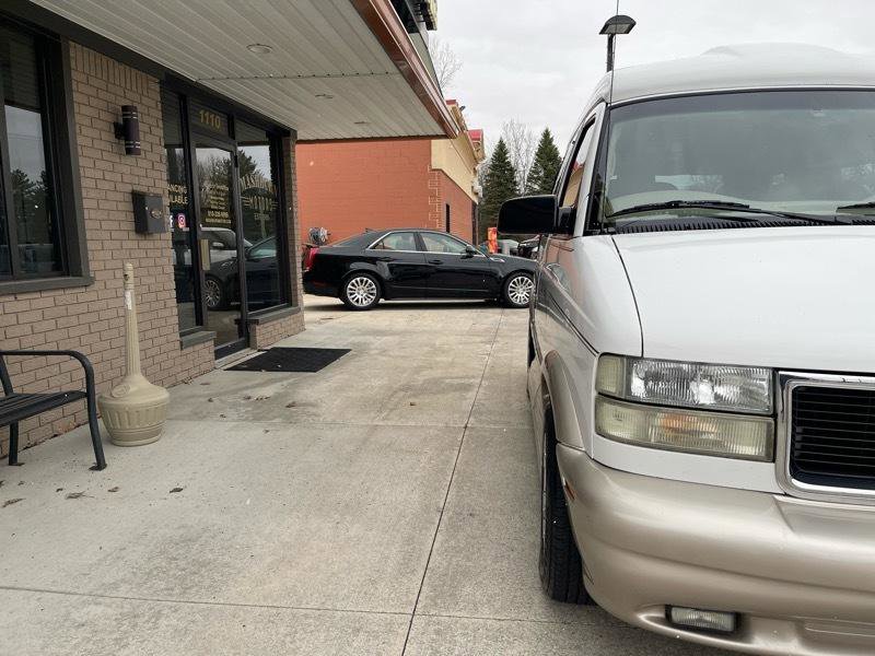 Used 2004 GMC Safari Conversion image 6