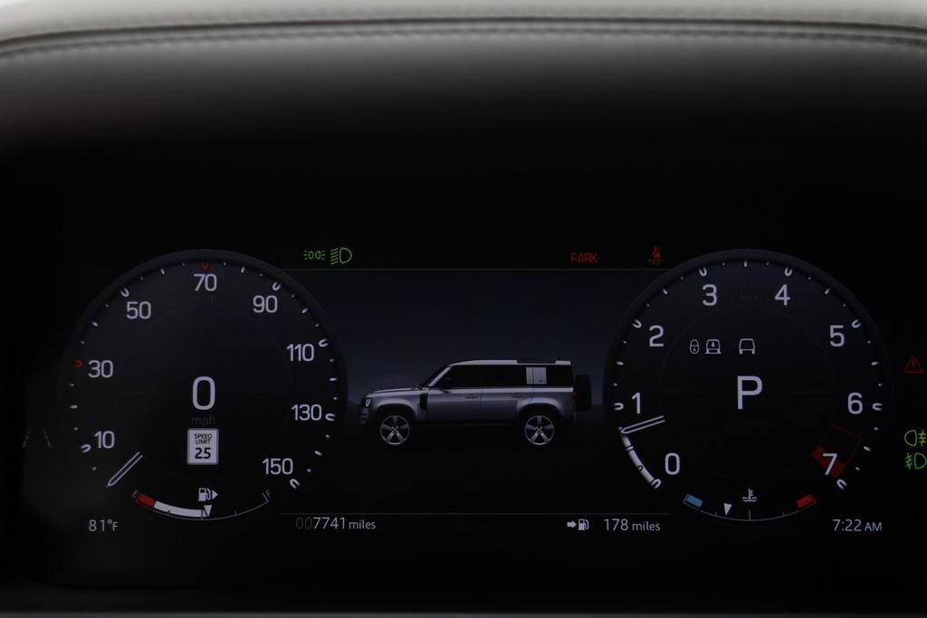 Certified 2025 Land Rover Defender 110 X-Dynamic SE AWD/4WD image 8
