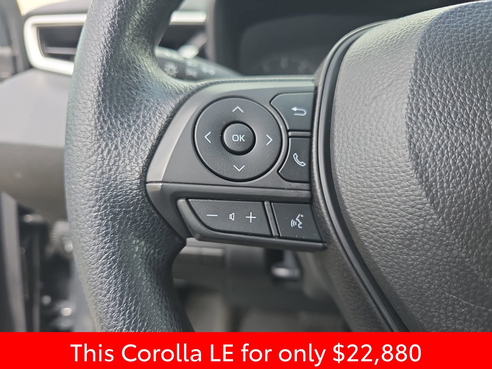 Used 2025 Toyota Corolla LE w/ LE Premium Package image 22