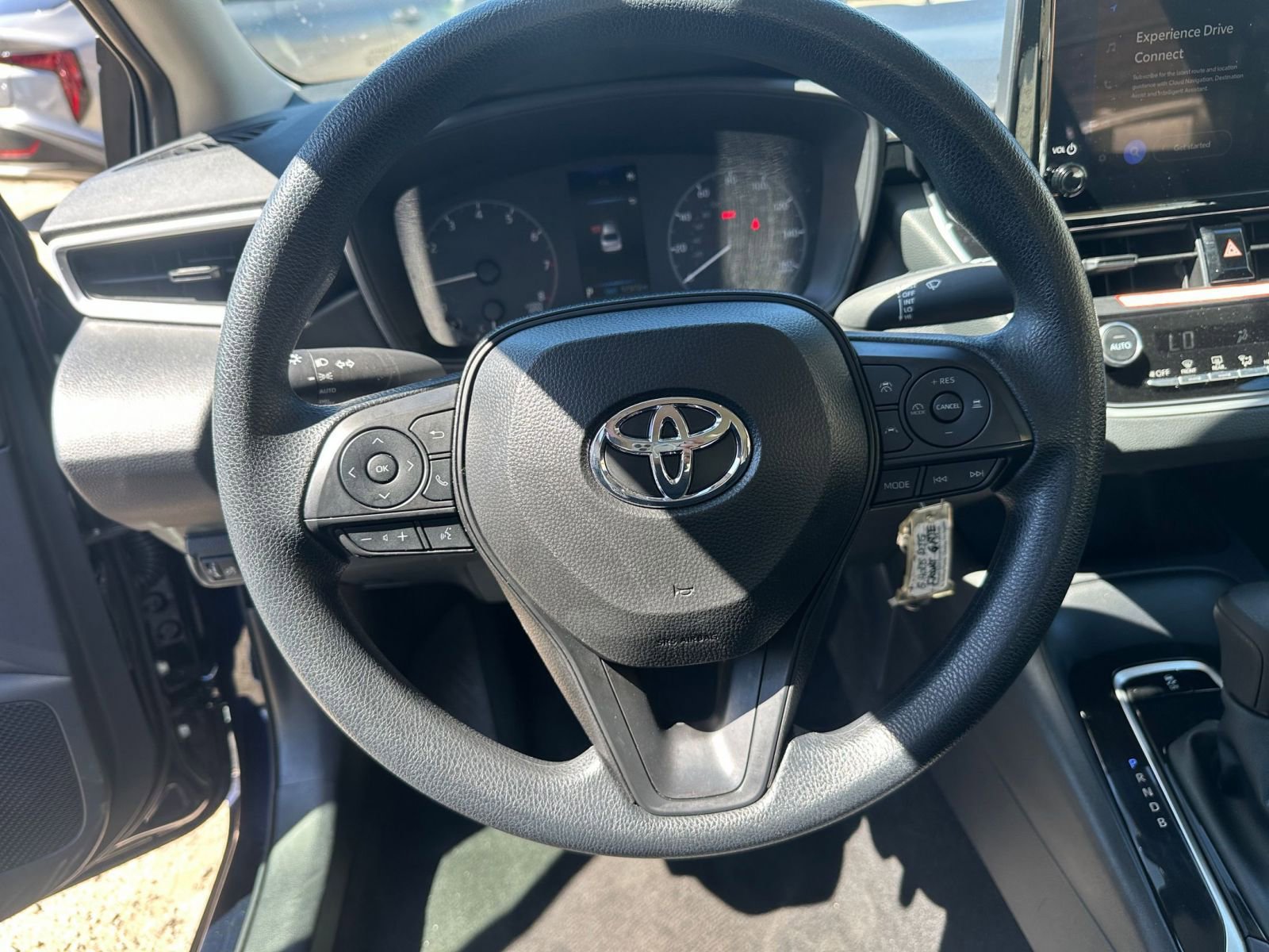 Used 2025 Toyota Corolla LE image 25