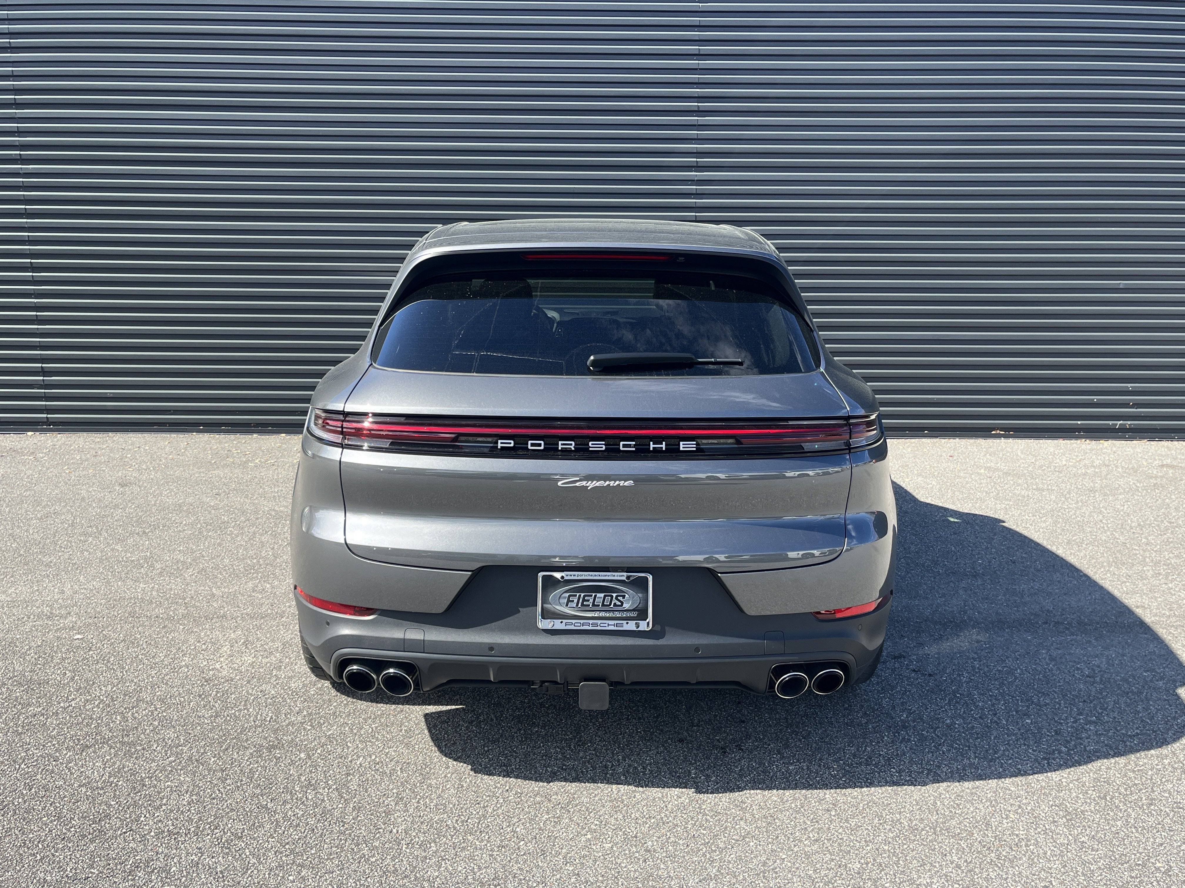 Certified 2025 Porsche Cayenne image 9