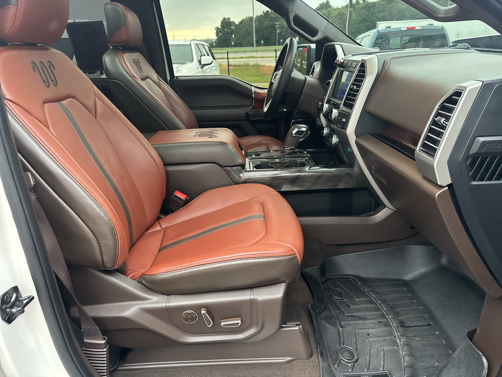 Used 2019 Ford F150 King Ranch w/ Equipment Group 601A Luxury AWD/4WD image 23