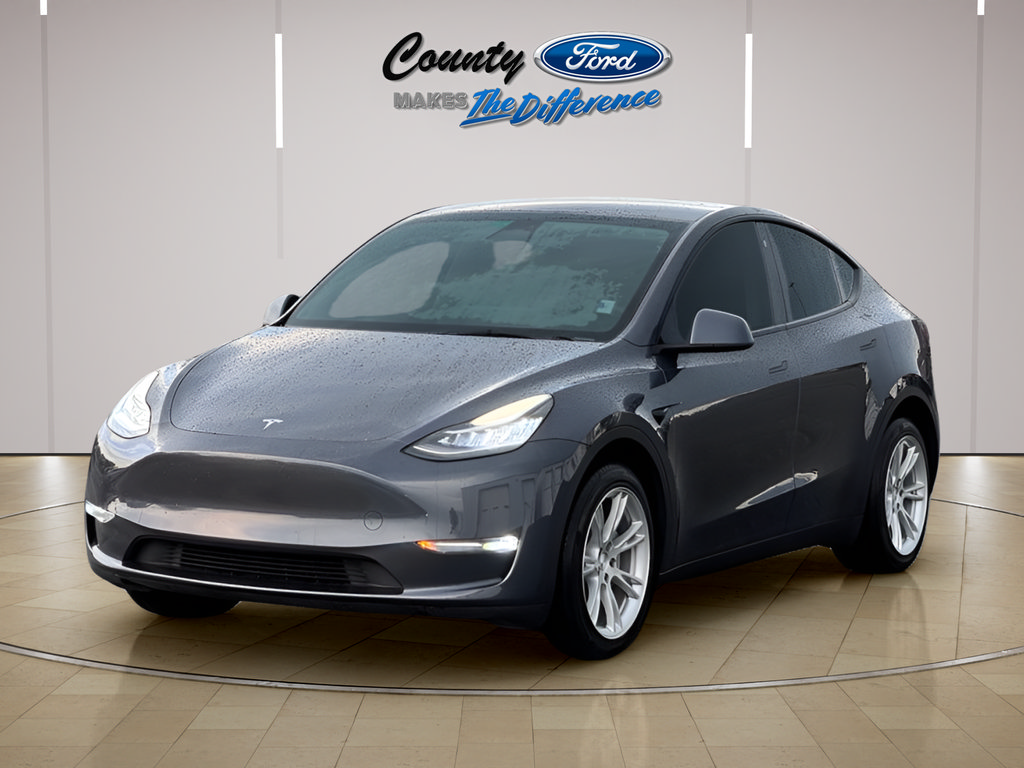Used 2023 Tesla Model Y Long Range AWD/4WD image 2
