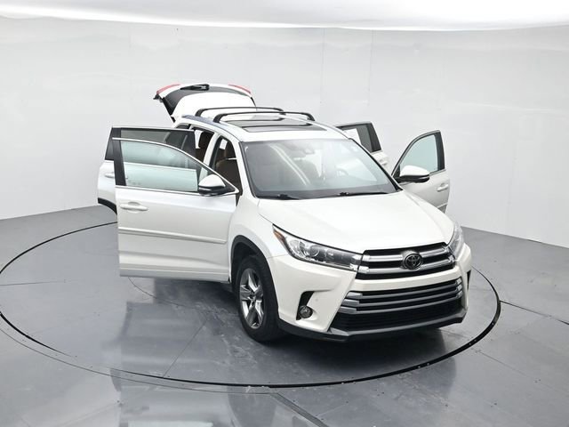 Used 2017 Toyota Highlander Limited Platinum image 52