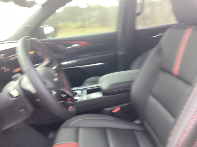 New 2026 Chevrolet Traverse RS w/ LPO, Floor Liner Package FWD image 13