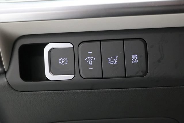 Used 2025 Hyundai Santa Fe SEL FWD image 20