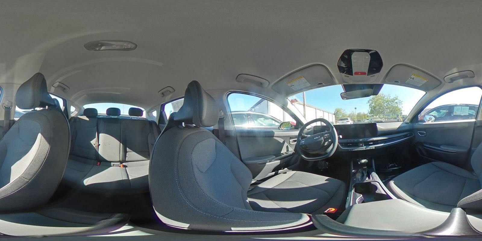 Used 2025 Kia K4 FWD image 47