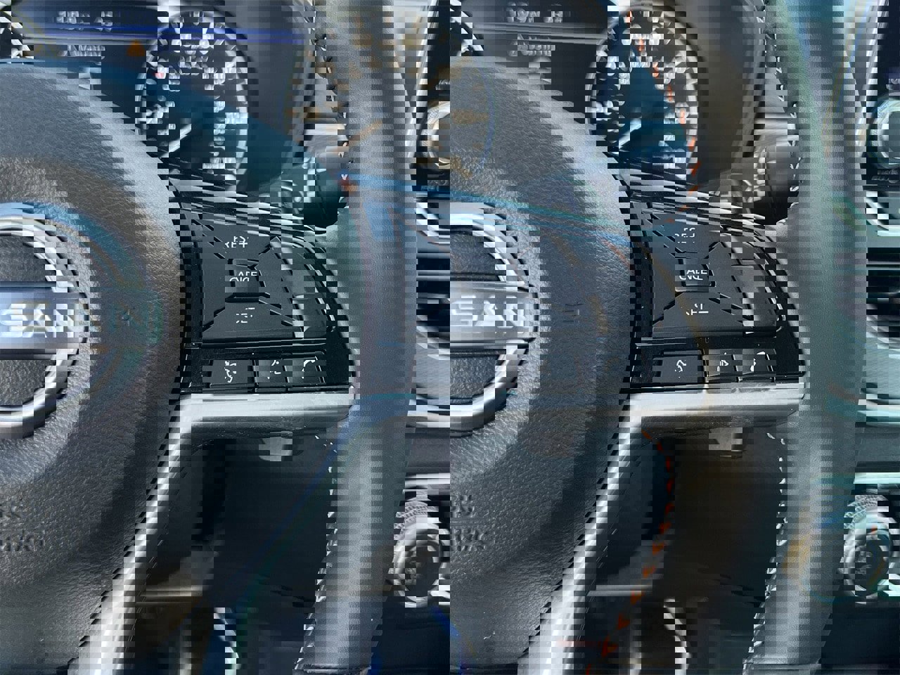 Certified 2025 Nissan Altima 2.5 SR image 13