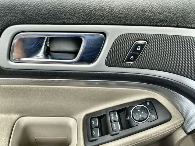 Used 2015 Ford Explorer XLT w/ Equipment Group 202A image 17