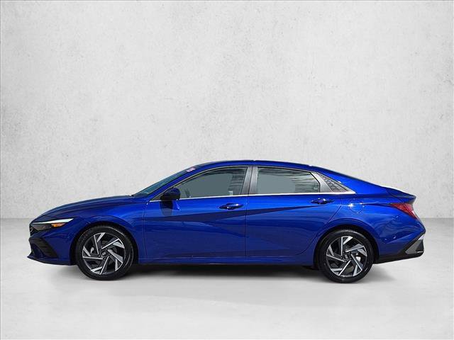 Used 2025 Hyundai Elantra SEL FWD image 9