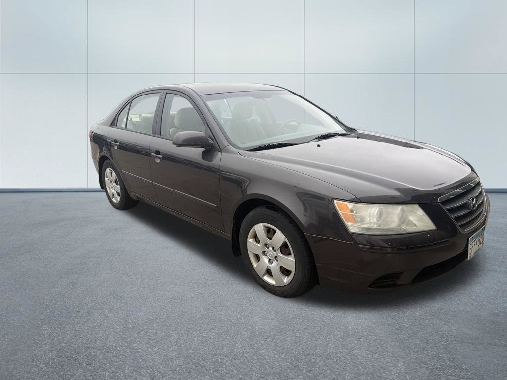Used 2009 Hyundai Sonata GLS FWD image 2