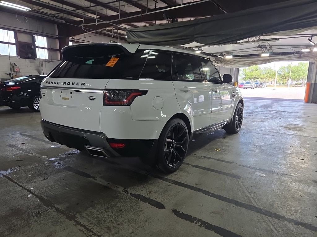 Used 2019 Land Rover Range Rover Sport HSE AWD/4WD image 2