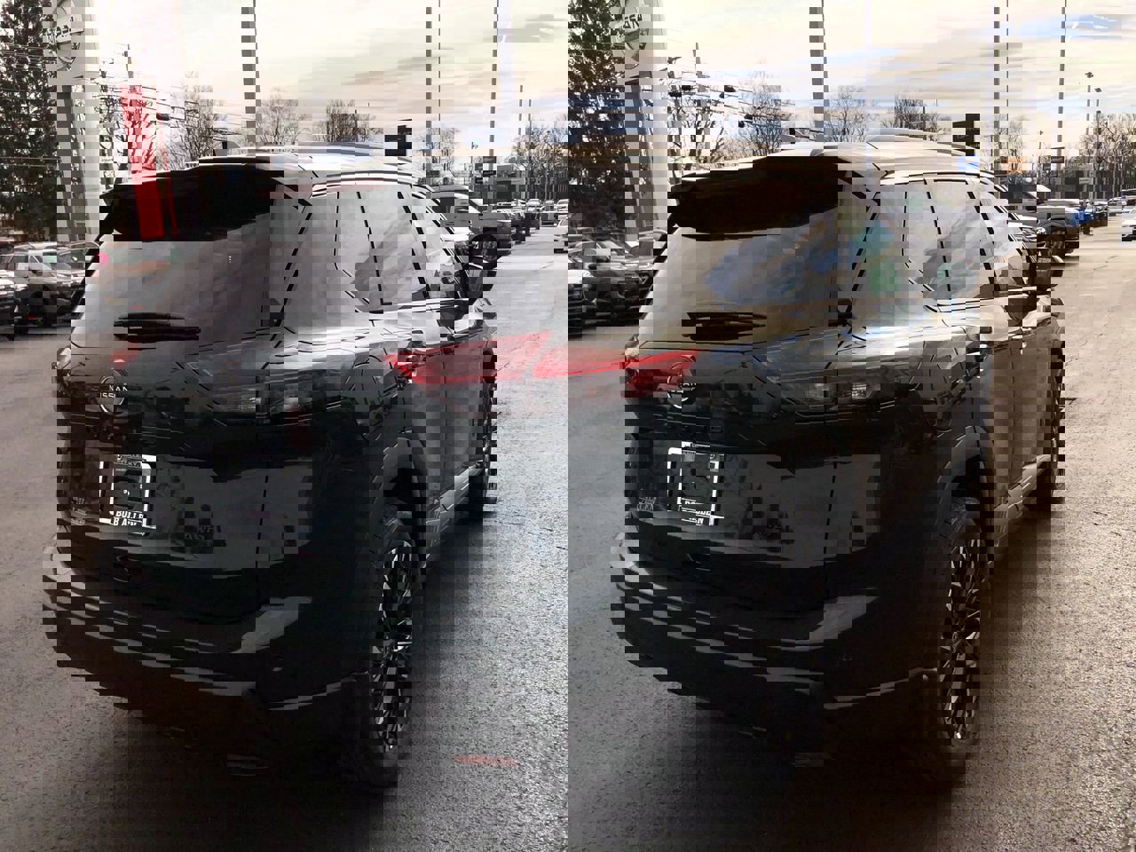 New 2026 Nissan Rogue Dark Armor image 13