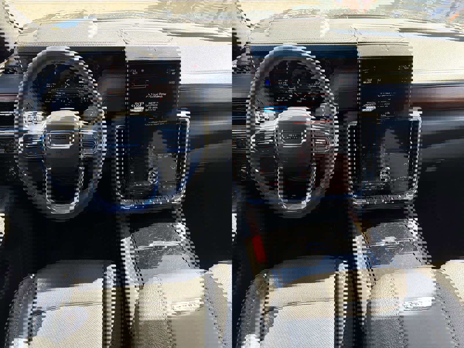 Used 2025 GMC Yukon Denali image 22