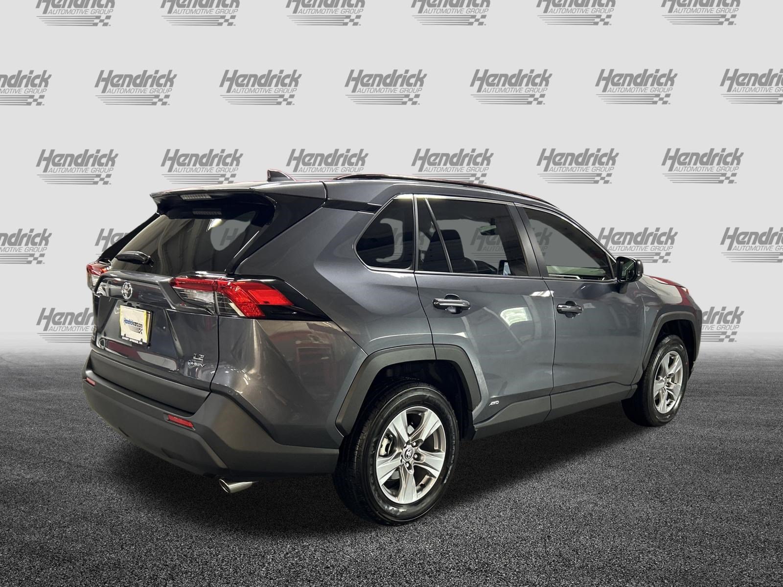 Used 2025 Toyota RAV4 LE AWD/4WD image 10