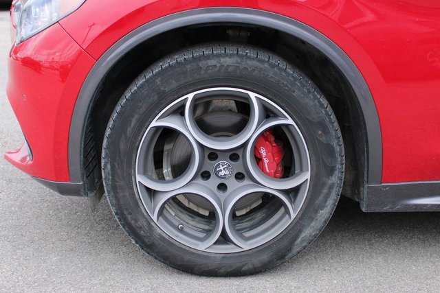 Used 2024 Alfa Romeo Stelvio Ti image 37