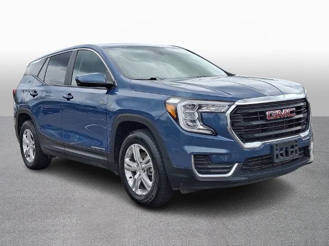 Used 2024 GMC Terrain SLE AWD/4WD image 3