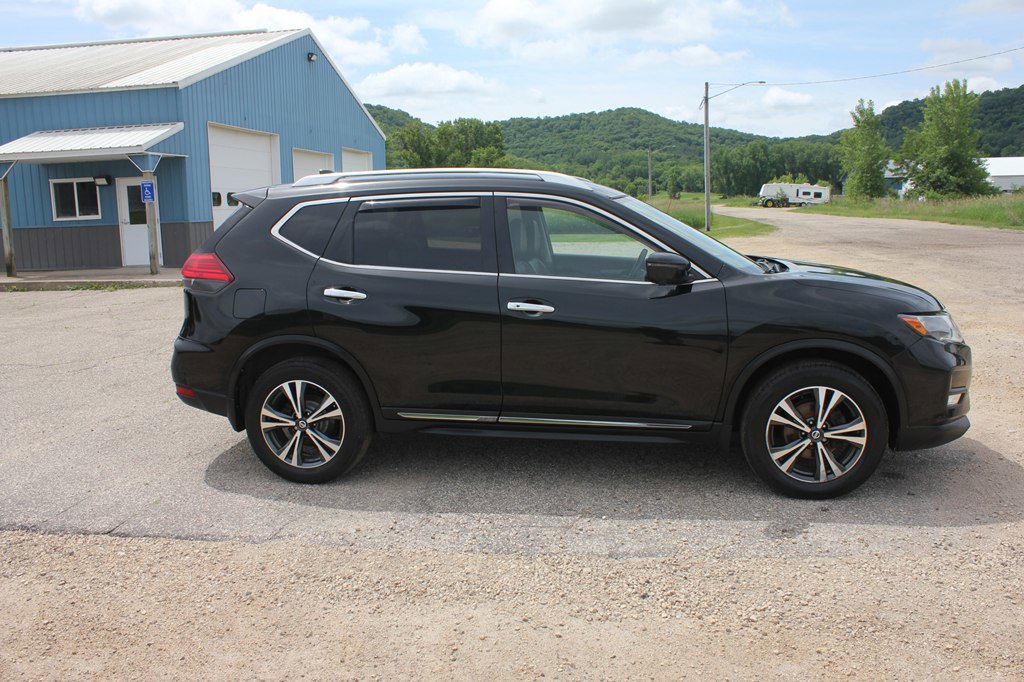 Used 2017 Nissan Rogue SL AWD/4WD image 5