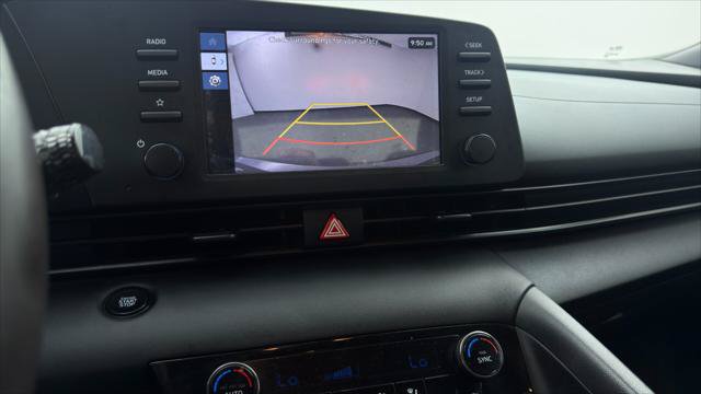 Used 2025 Hyundai Elantra Sport FWD image 30
