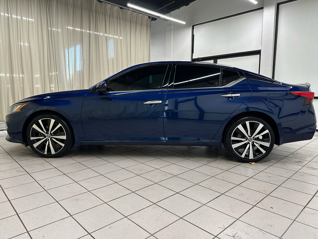 Used 2019 Nissan Altima 2.5 Platinum image 10