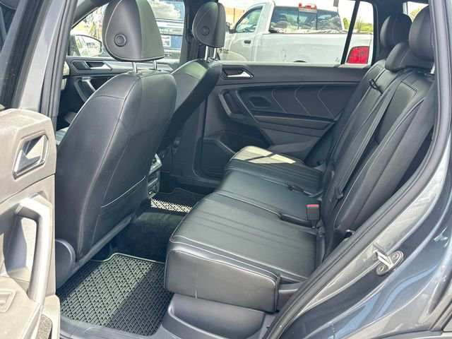 Used 2022 Volkswagen Tiguan SE R-Line AWD/4WD image 17