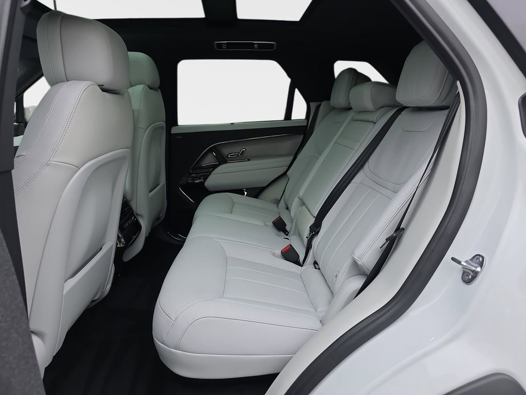 New 2026 Land Rover Range Rover Sport SE AWD/4WD image 14