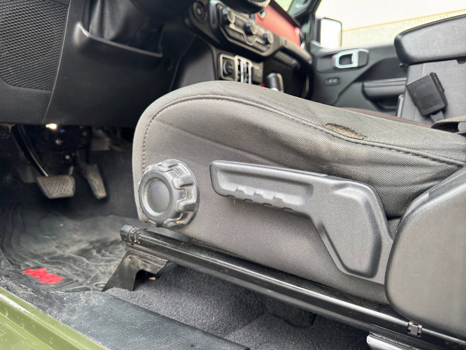 Used 2021 Jeep Wrangler Unlimited Rubicon image 8