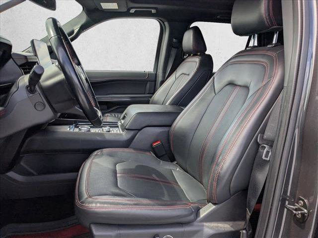 Used 2023 Ford Expedition Limited image 13
