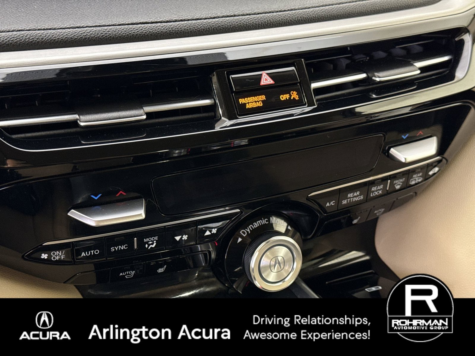 Used 2023 Acura MDX SH-AWD image 10