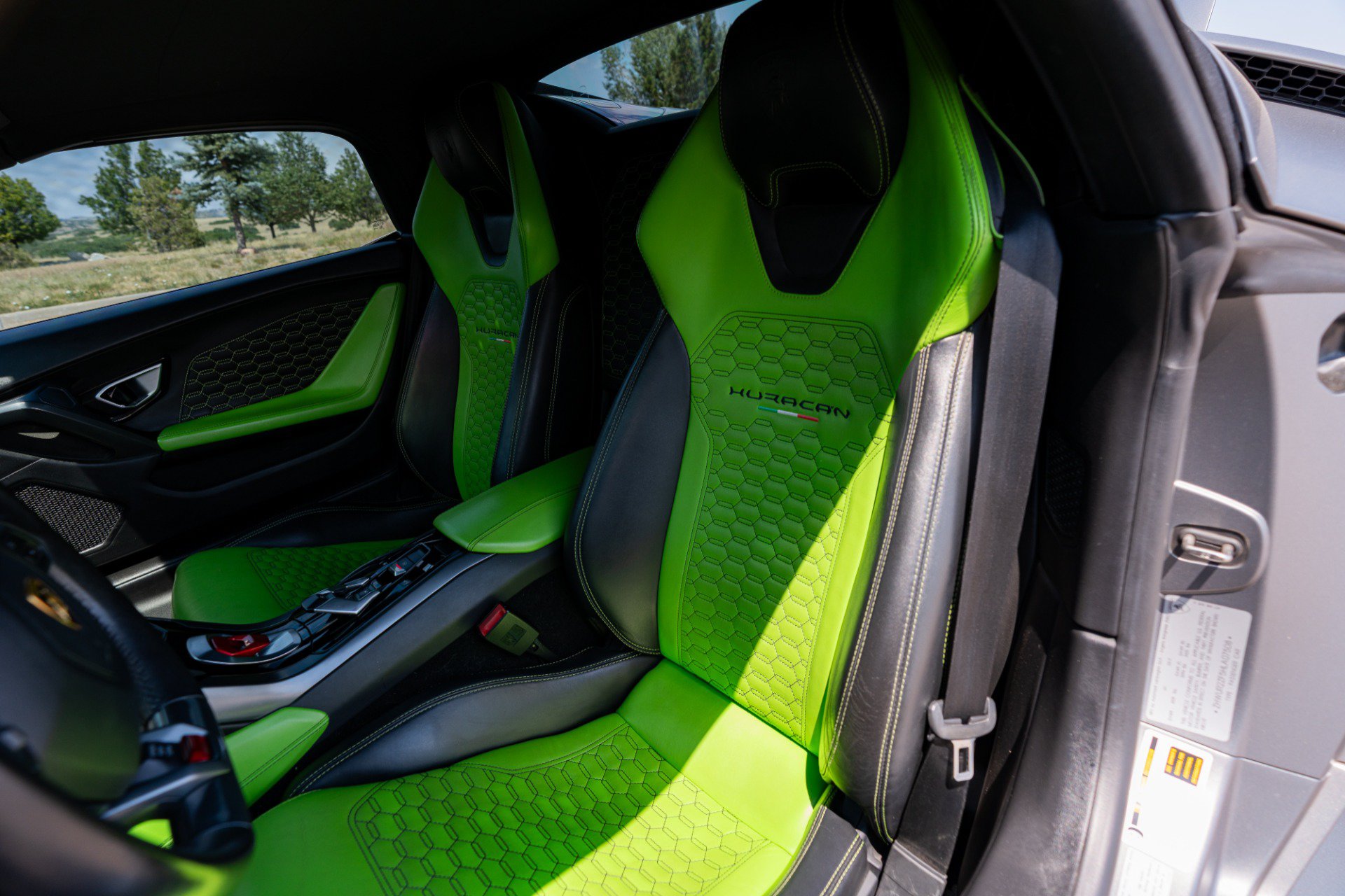 Used 2017 Lamborghini Huracan LP 580-2 RWD image 25