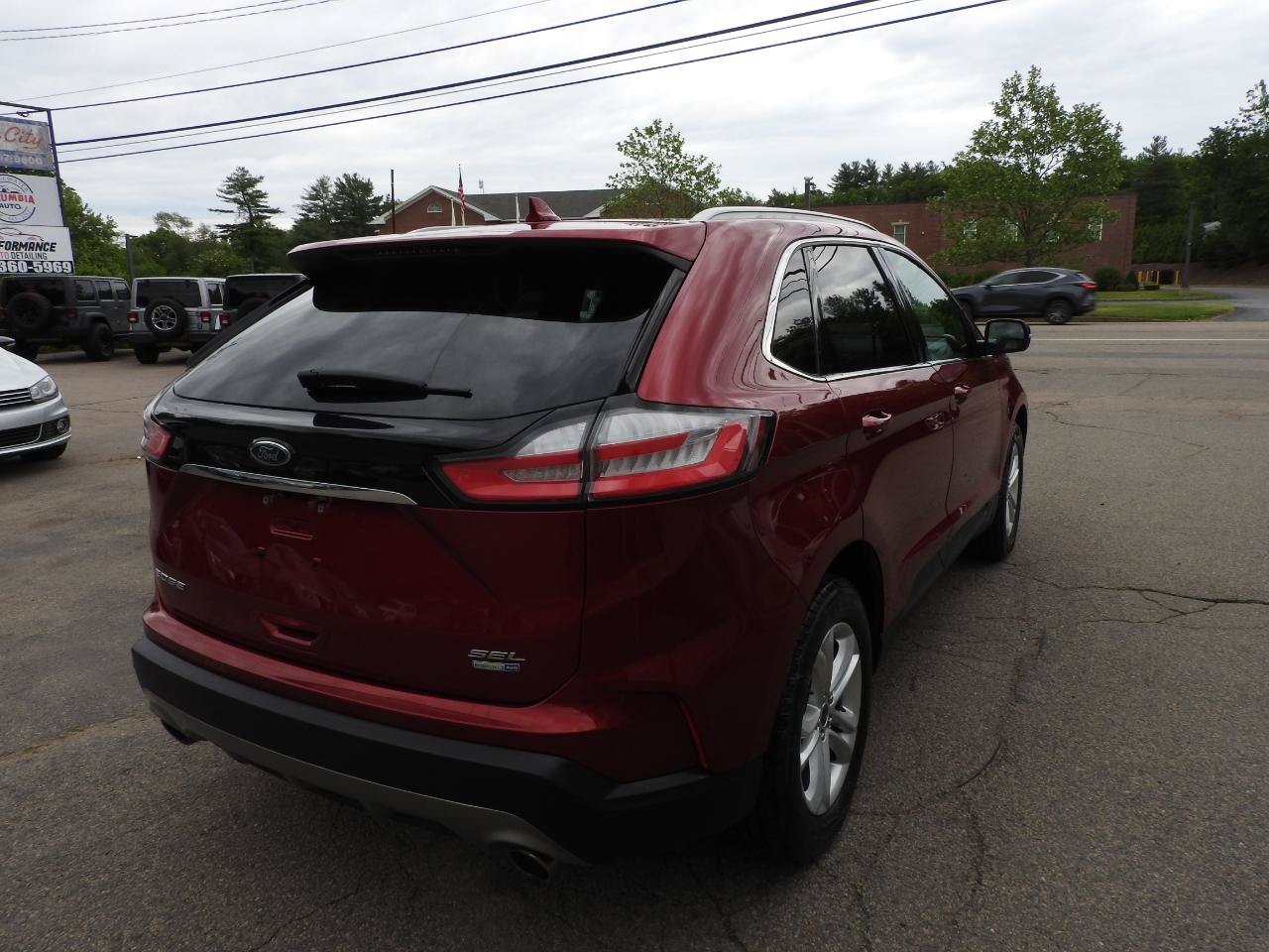 Used 2019 Ford Edge SEL w/ Equipment Group 201A AWD/4WD image 3