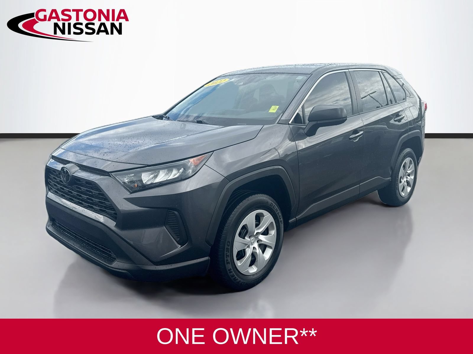 Used 2022 Toyota RAV4 LE AWD/4WD image 3