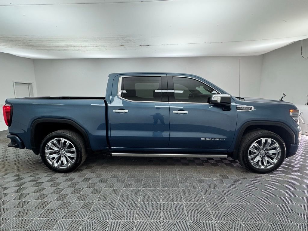 Used 2024 GMC Sierra 1500 Denali w/ Denali Reserve Package image 9