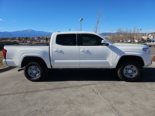 Used 2022 Toyota Tacoma SR image 2